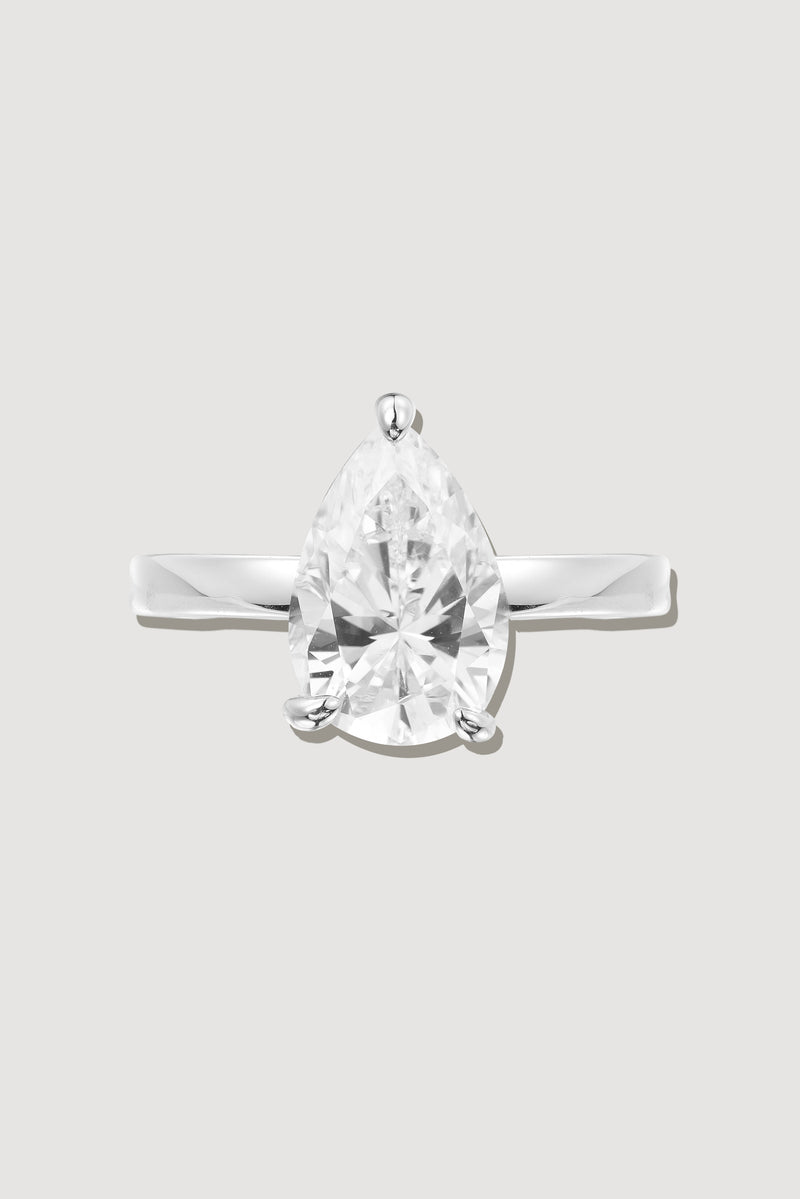 The Pear Solitaire Ring