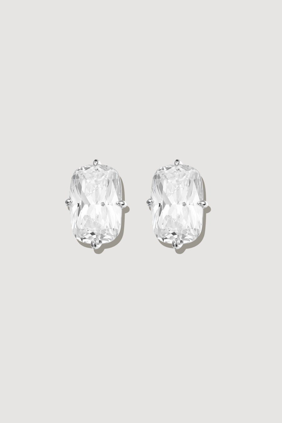 The Cushion Stud